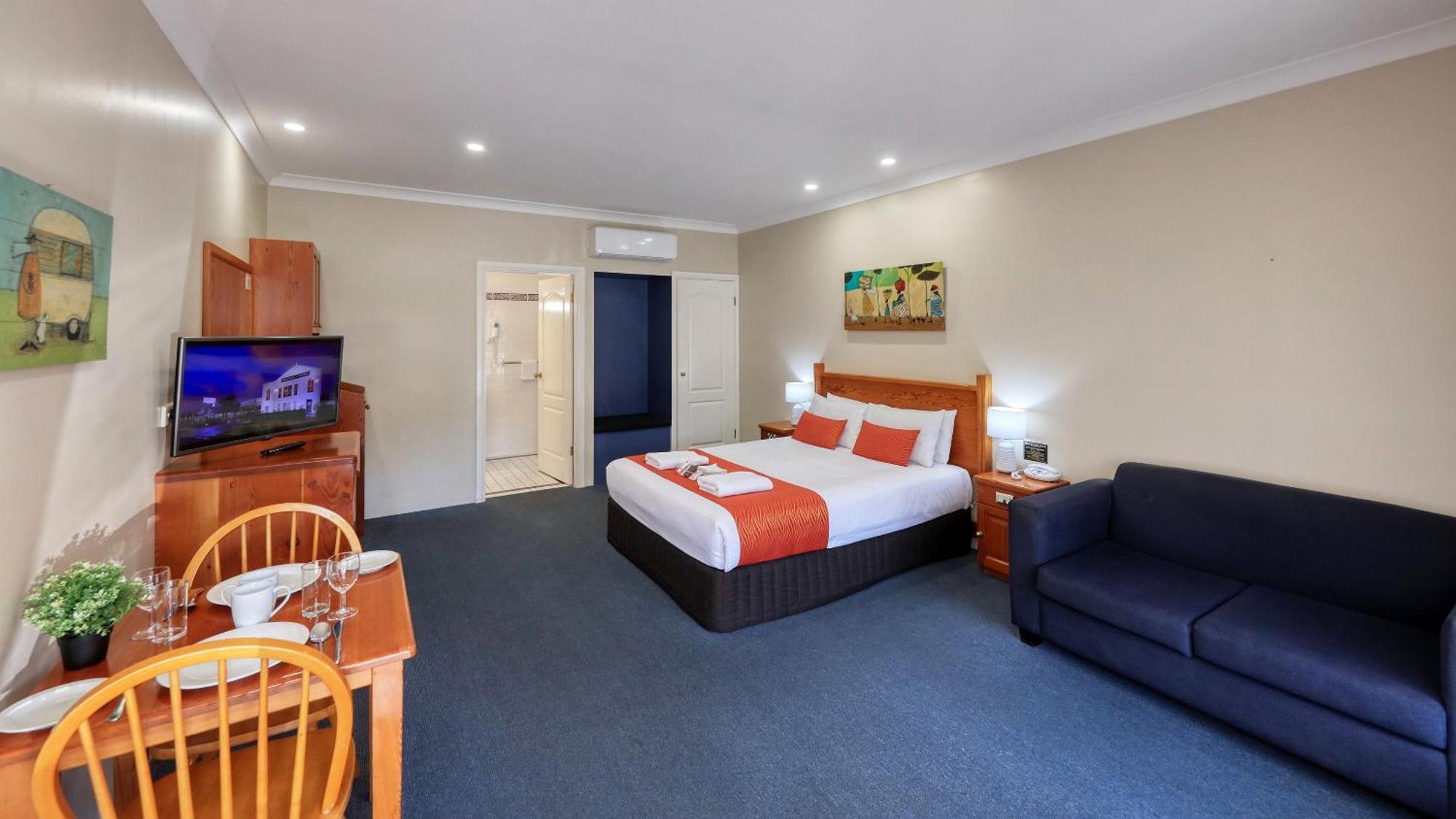 Breakout Motor Inn Cowra Exterior photo