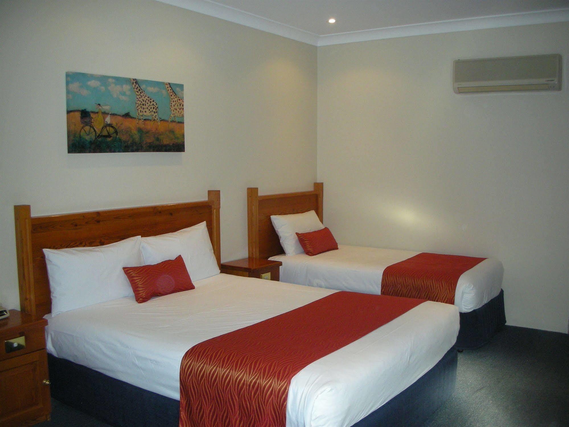 Breakout Motor Inn Cowra Exterior photo